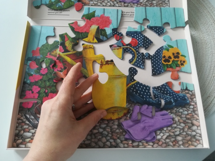 Terapia demencji puzzle Relish konewka i kwiaty